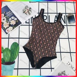 2026 New designer bikini swimsuit maillot de bain two piece bikini set for women's summer bikinis swimwear beach wear luxury lady bathing suits three point swimsuit