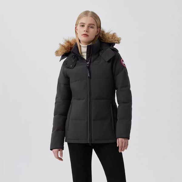 Designer Winter Down Jacket Womens Parka Thick Warm Removable Fur Hood High Quality Slim Fit Lightweight Yet Warm Windbreaker Outdoor Badge Coat